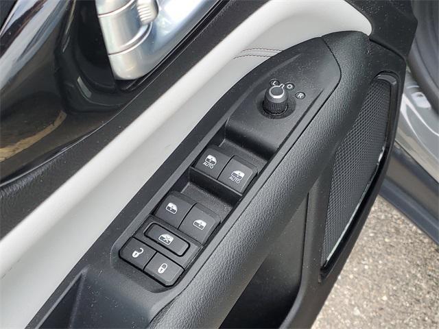 used 2022 Jeep Compass car, priced at $24,590