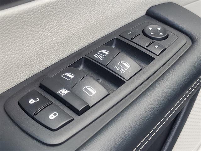 used 2023 Chrysler Pacifica car, priced at $24,790