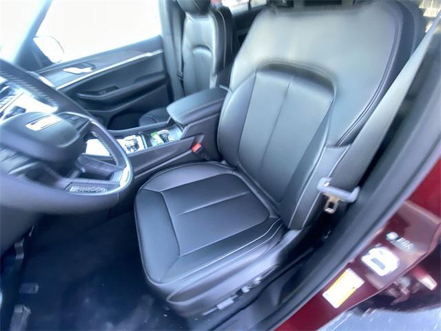 new 2025 Jeep Grand Cherokee car, priced at $43,355