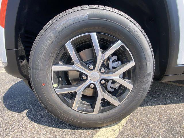 new 2025 Jeep Grand Cherokee L car, priced at $43,458