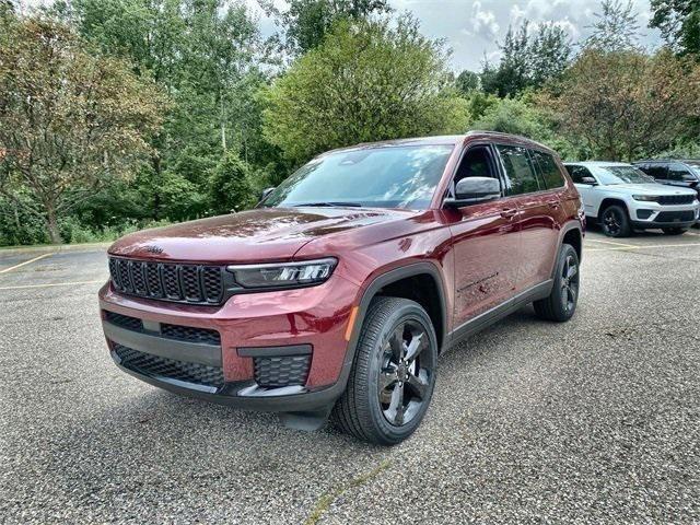 new 2024 Jeep Grand Cherokee L car, priced at $42,014