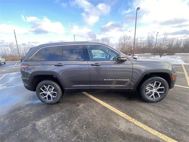 new 2025 Jeep Grand Cherokee car, priced at $40,741