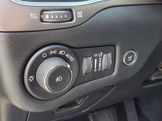 used 2020 Jeep Cherokee car, priced at $19,499