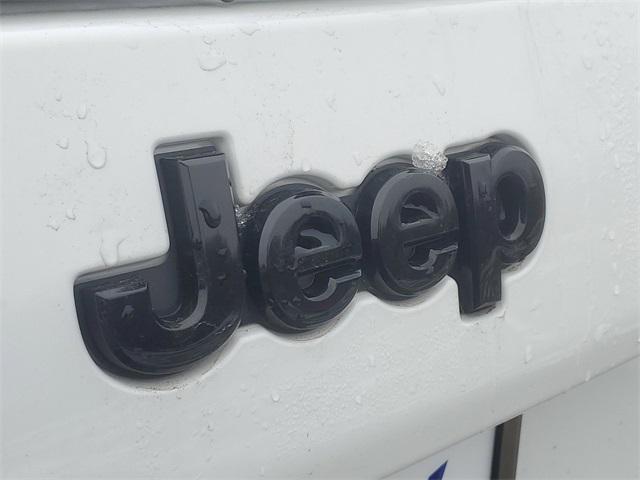 used 2023 Jeep Cherokee car, priced at $24,000