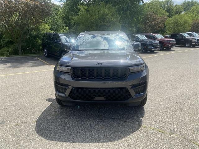 new 2024 Jeep Grand Cherokee car, priced at $41,224