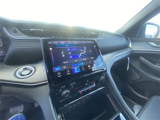 new 2025 Jeep Grand Cherokee L car, priced at $46,467
