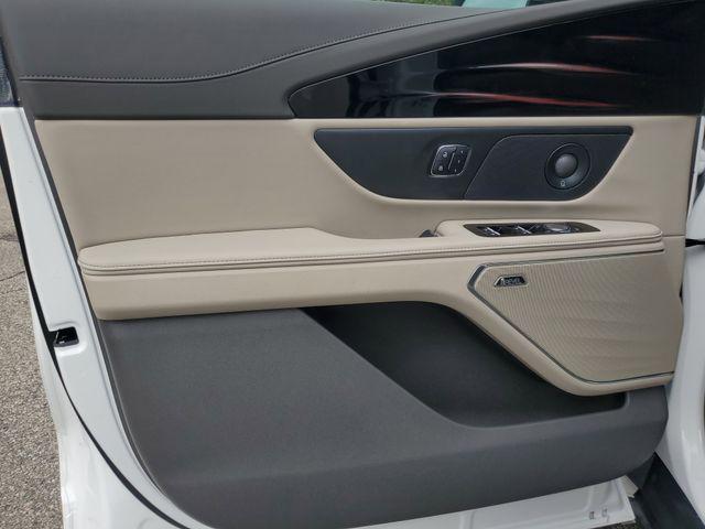 used 2024 Lincoln Nautilus car, priced at $53,987