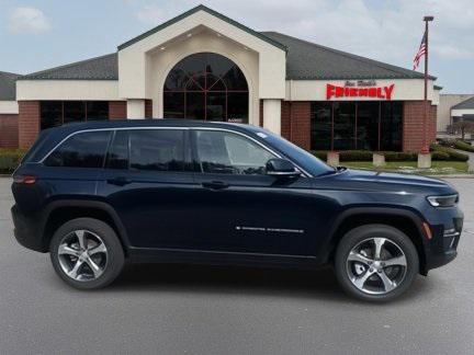 new 2024 Jeep Grand Cherokee car, priced at $42,454