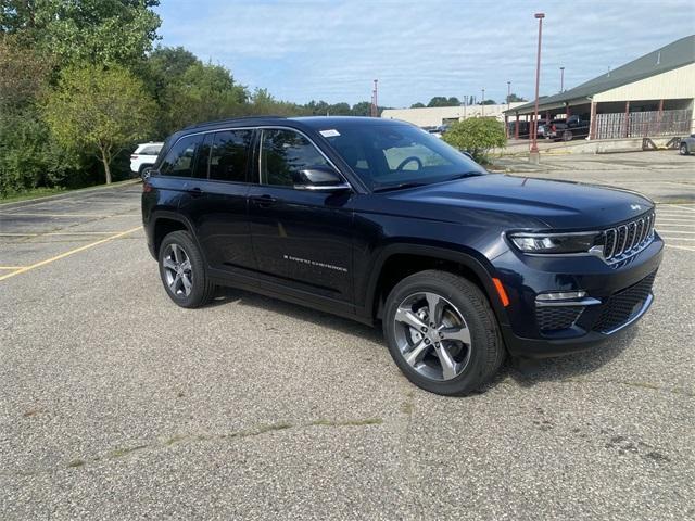 new 2024 Jeep Grand Cherokee car, priced at $42,954