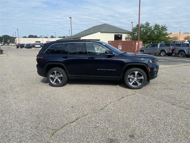 new 2024 Jeep Grand Cherokee car, priced at $42,954