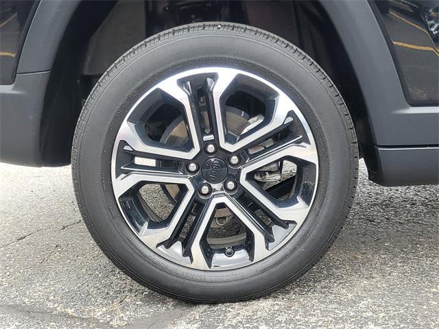 used 2022 Jeep Compass car, priced at $23,425