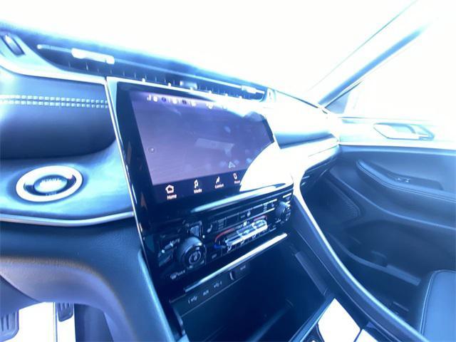new 2025 Jeep Grand Cherokee car, priced at $45,221