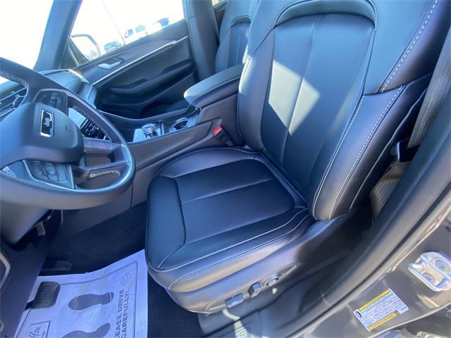 new 2025 Jeep Grand Cherokee car, priced at $45,221