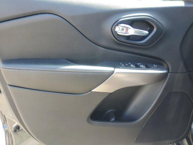 used 2021 Jeep Cherokee car, priced at $22,469