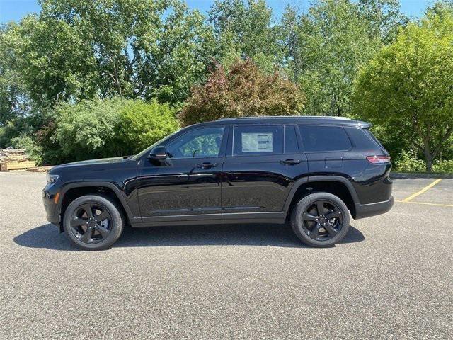 new 2024 Jeep Grand Cherokee L car, priced at $41,586