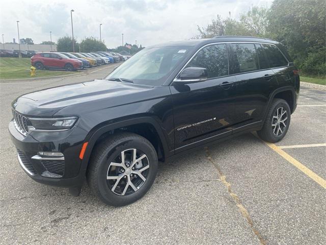 new 2024 Jeep Grand Cherokee car, priced at $40,709