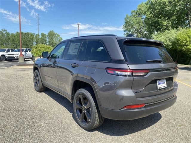 new 2024 Jeep Grand Cherokee car, priced at $41,224