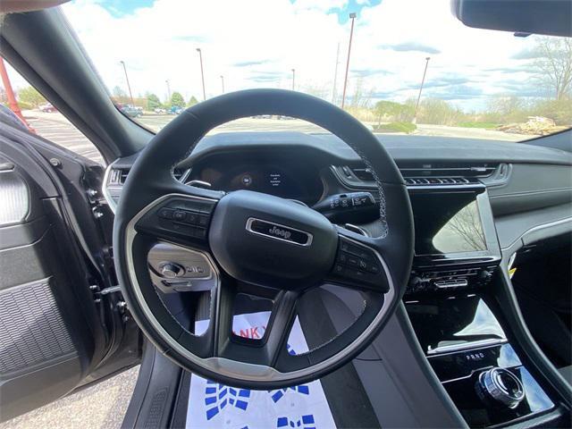 new 2025 Jeep Grand Cherokee car, priced at $41,317