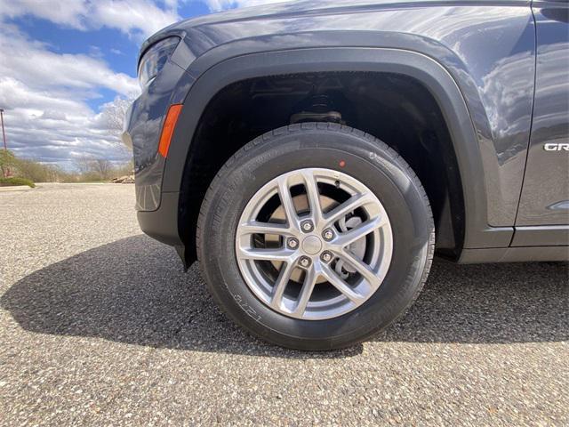 new 2025 Jeep Grand Cherokee car, priced at $41,317