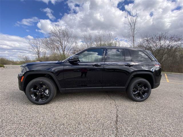new 2025 Jeep Grand Cherokee car, priced at $43,071