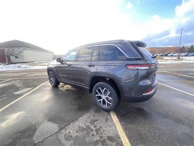 new 2025 Jeep Grand Cherokee car, priced at $38,241