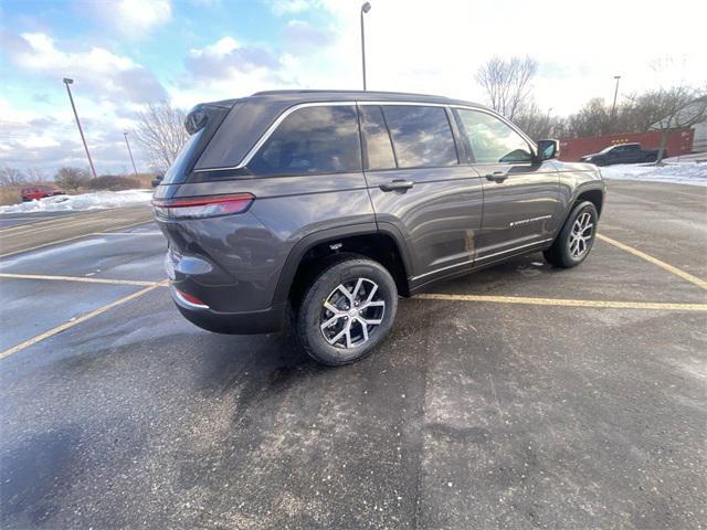 new 2025 Jeep Grand Cherokee car, priced at $38,241