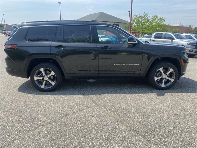 new 2024 Jeep Grand Cherokee L car, priced at $48,469