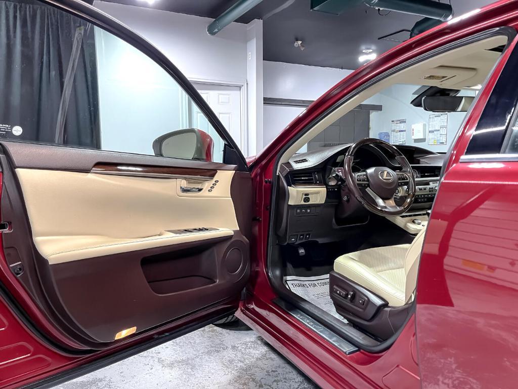 used 2018 Lexus ES 350 car, priced at $19,995