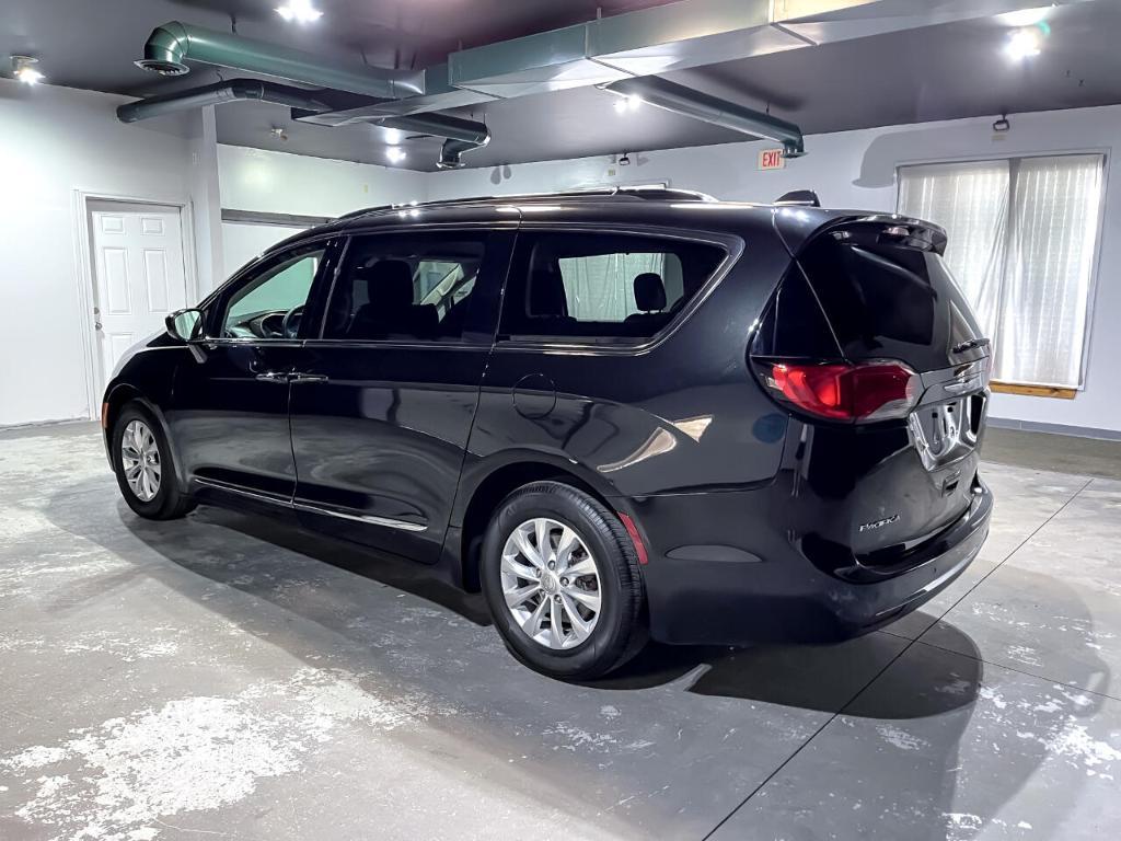 used 2018 Chrysler Pacifica car, priced at $15,995