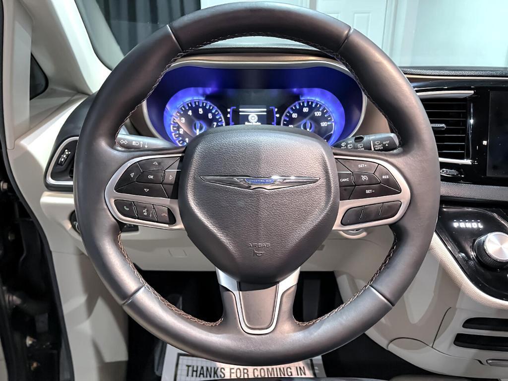 used 2018 Chrysler Pacifica car, priced at $15,995