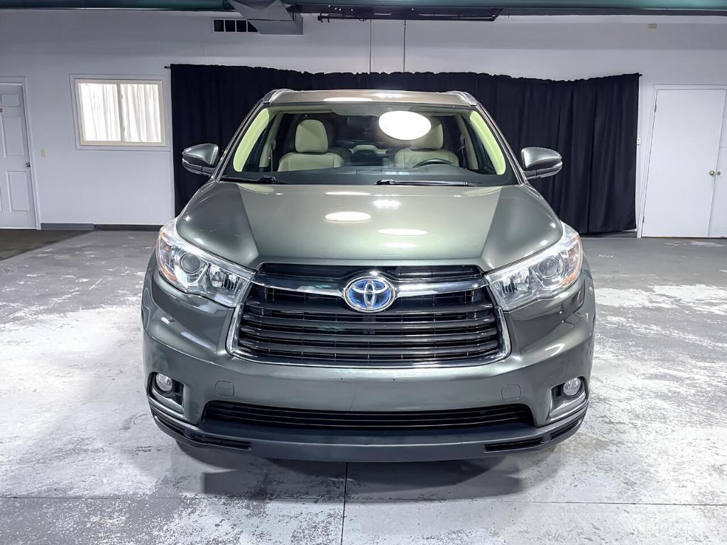 used 2015 Toyota Highlander Hybrid car, priced at $18,995