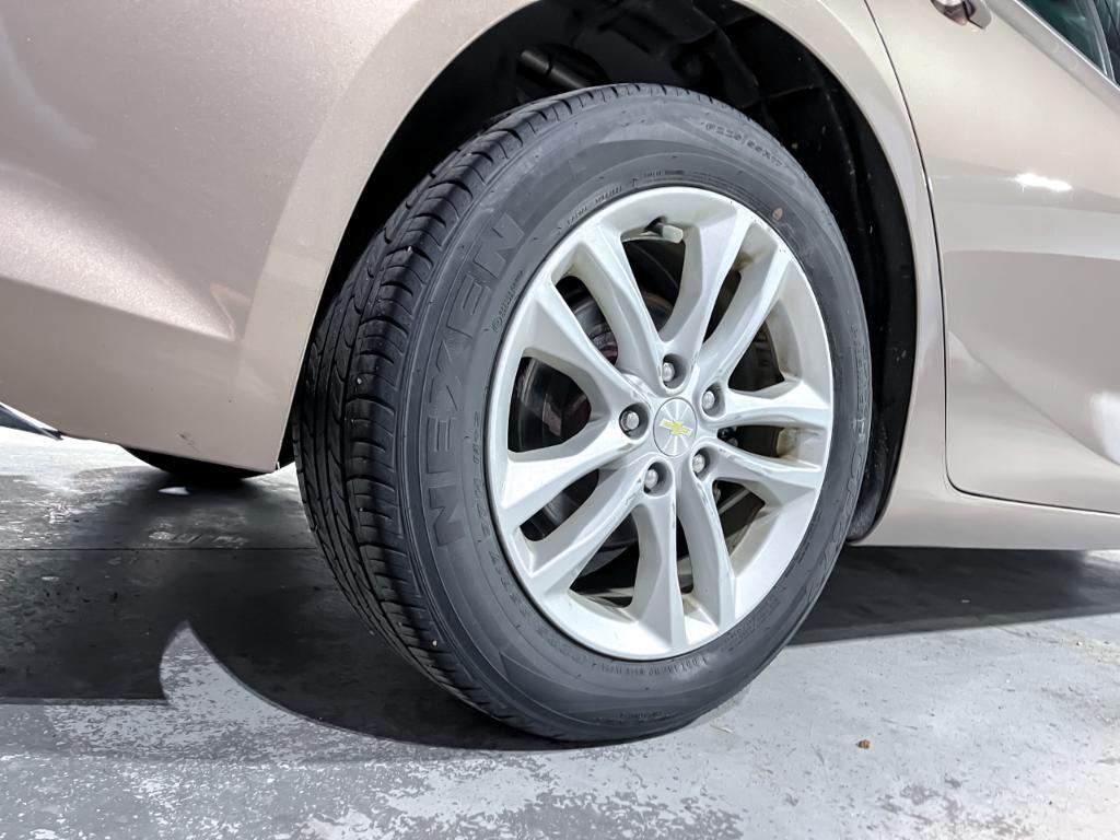 used 2018 Chevrolet Malibu car, priced at $11,995