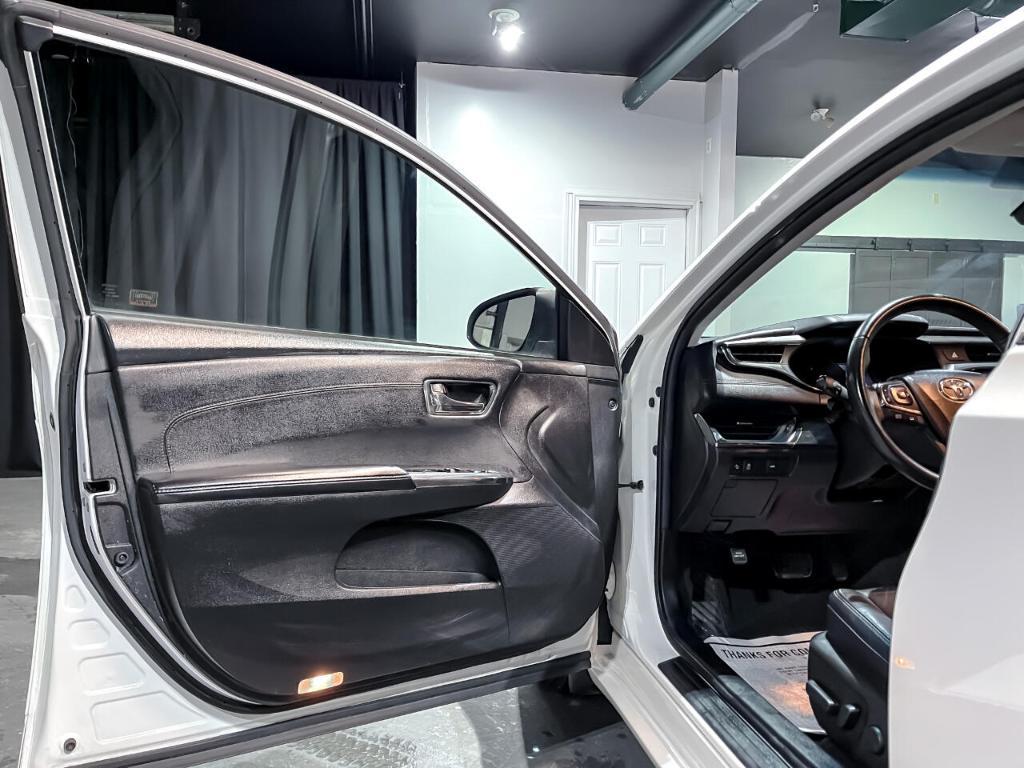 used 2018 Toyota Avalon car, priced at $16,995