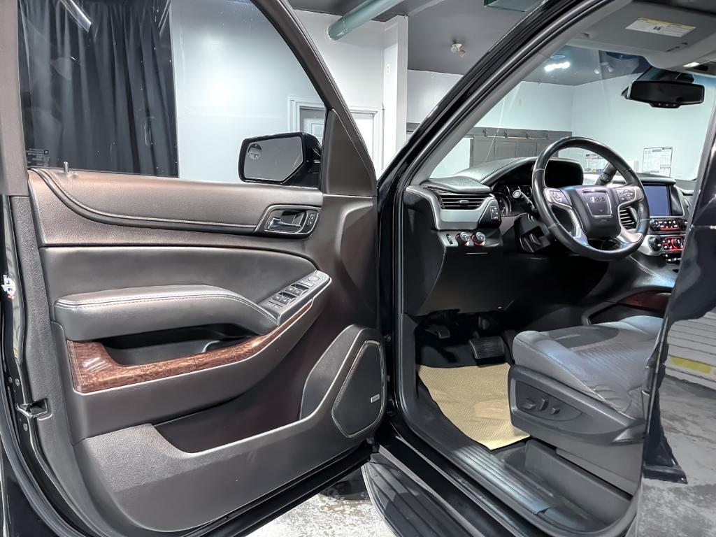 used 2016 GMC Yukon car, priced at $19,495