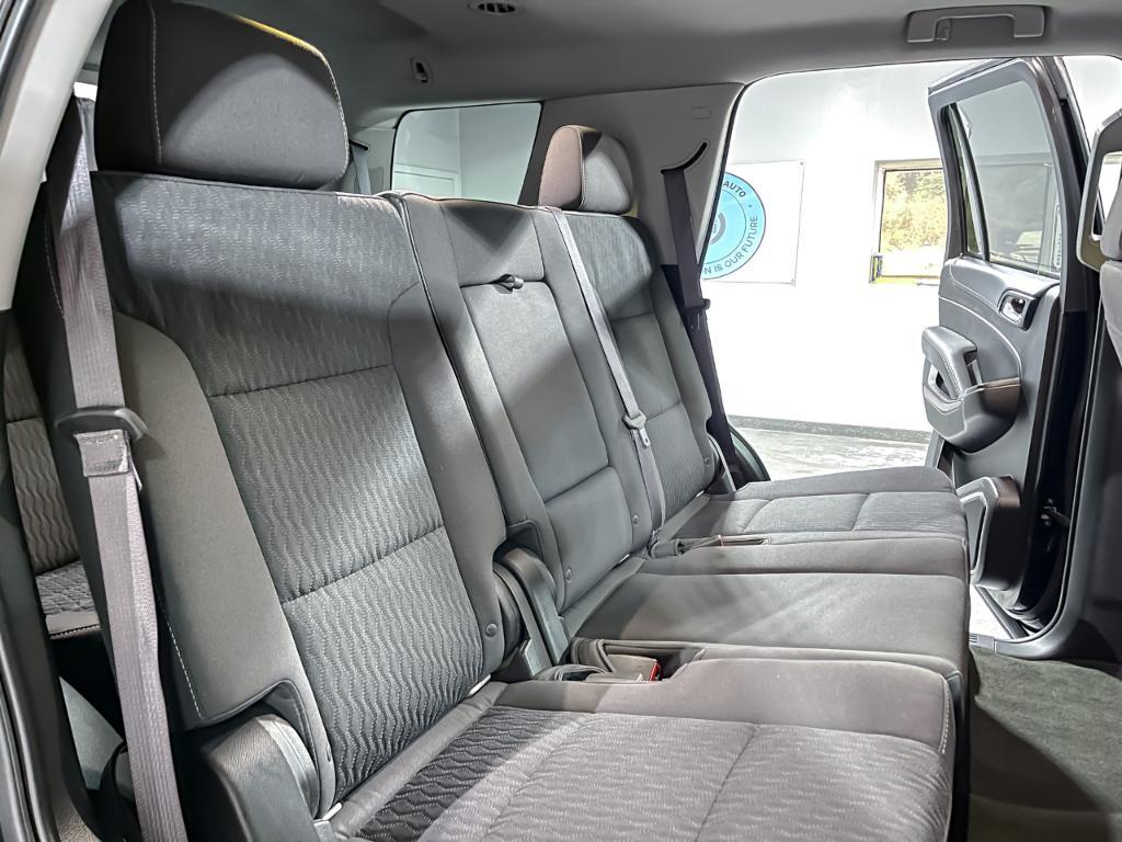 used 2016 GMC Yukon car, priced at $19,495