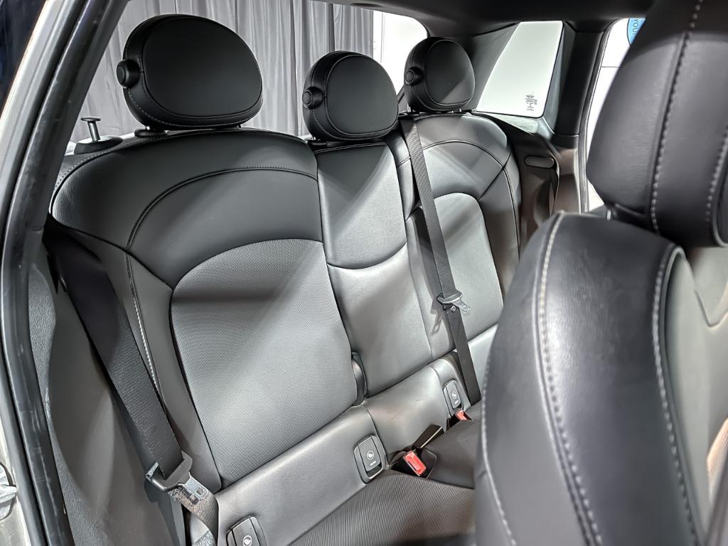 used 2018 MINI Hardtop car, priced at $12,995