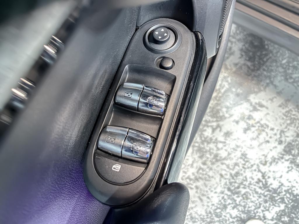 used 2018 MINI Hardtop car, priced at $12,995