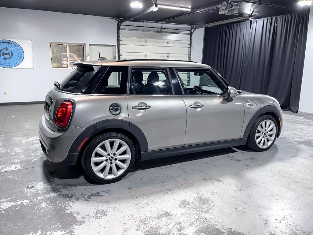 used 2018 MINI Hardtop car, priced at $12,995