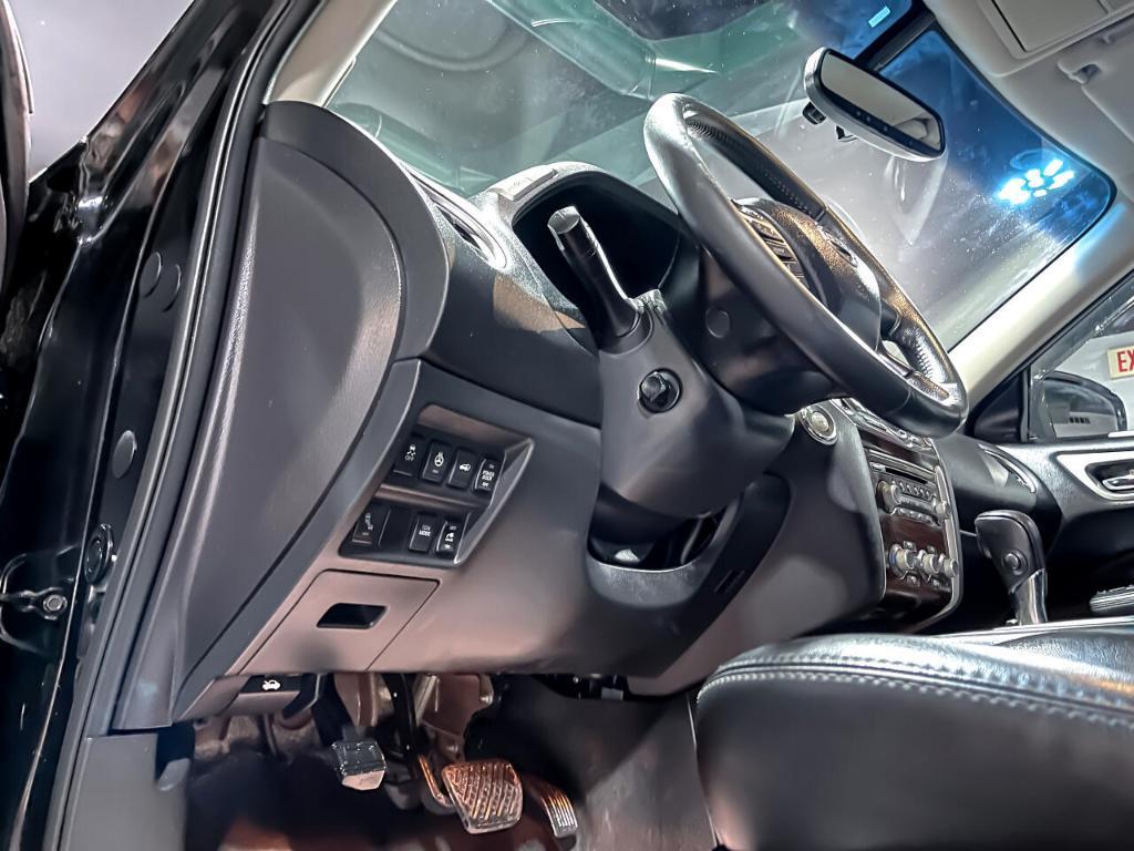 used 2016 Nissan Pathfinder car, priced at $10,495