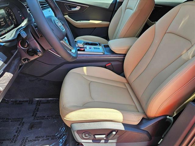 new 2025 Audi Q7 car, priced at $68,820