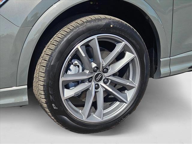 new 2025 Audi Q3 car, priced at $45,975