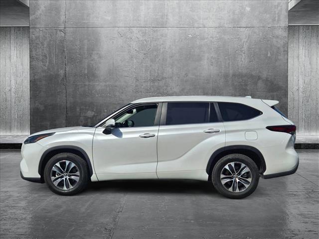 used 2024 Toyota Highlander car, priced at $34,991