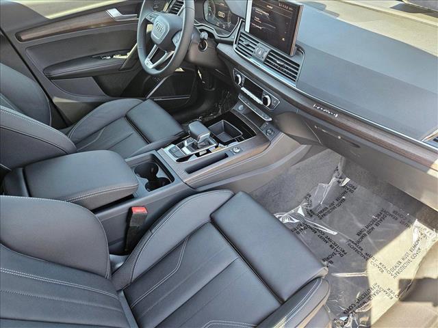 new 2025 Audi Q5 car, priced at $69,385