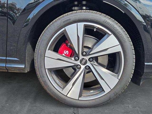 new 2025 Audi SQ5 car, priced at $73,450