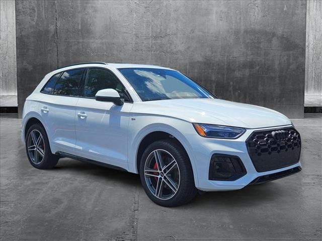 new 2025 Audi Q5 car, priced at $69,160