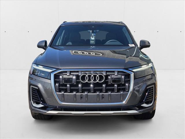 new 2025 Audi Q7 car, priced at $70,800