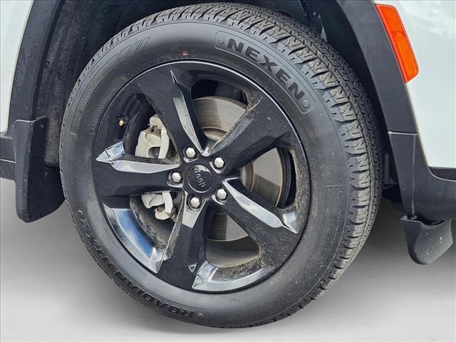 used 2022 Jeep Grand Cherokee L car, priced at $28,595