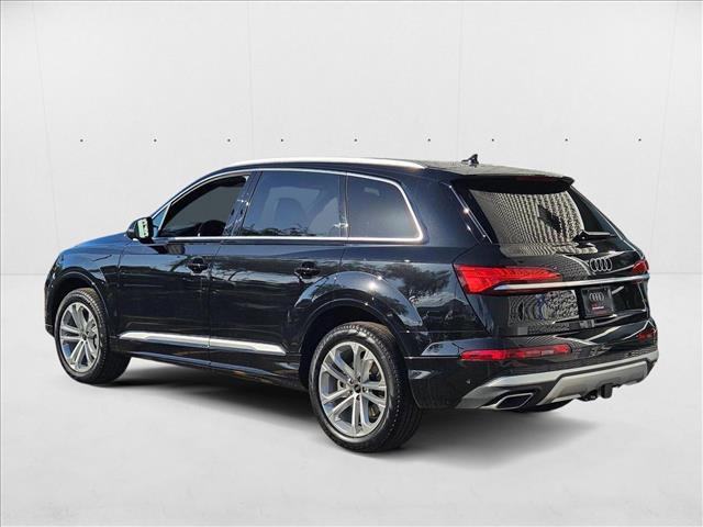new 2025 Audi Q7 car, priced at $67,470