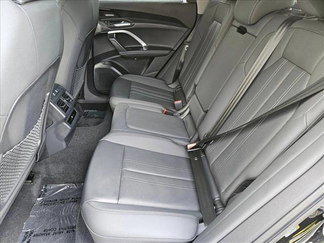 new 2025 Audi Q5 car, priced at $60,960