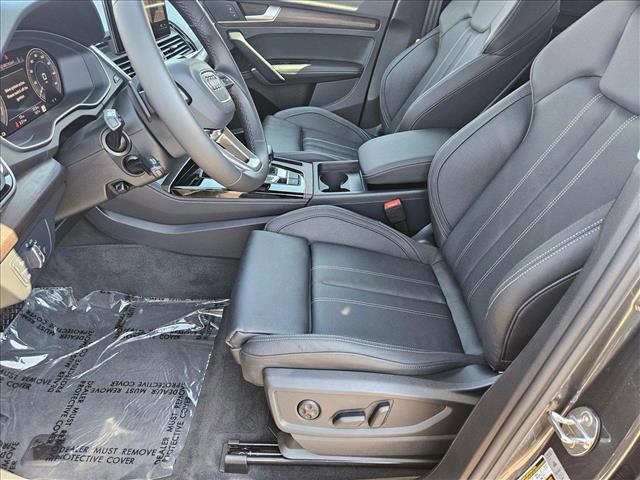 new 2025 Audi Q5 car, priced at $67,935